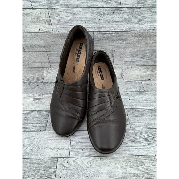 Clarks Collection‎ Cushion Soft Dark Brown Leather Ruched Loafers Women Sz 7.5M