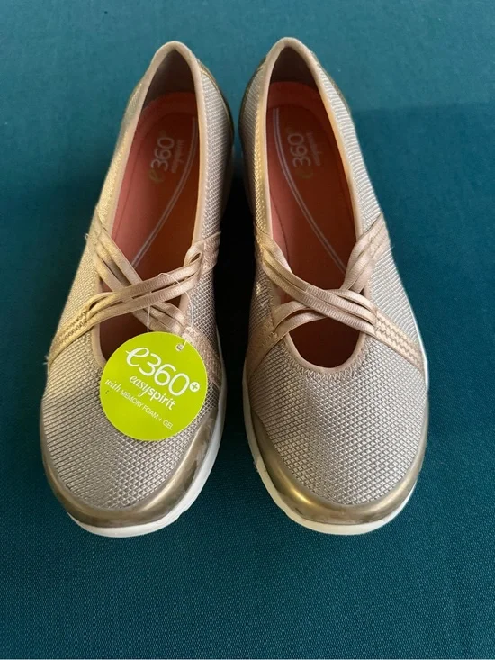 Easy Spirit e360 Metallic Champagne Slip-On Ballet Flats bring you size 9.5
