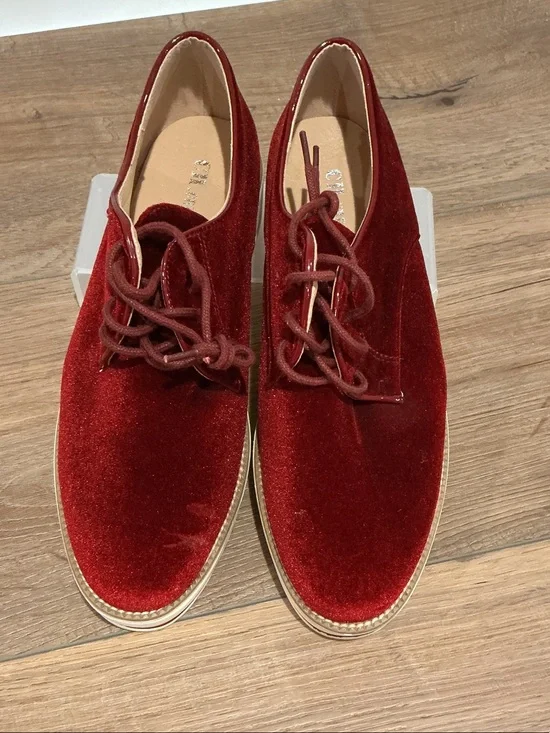 CH Creation Women’s Velvet Oxford Flats in Deep Red, size EU 39