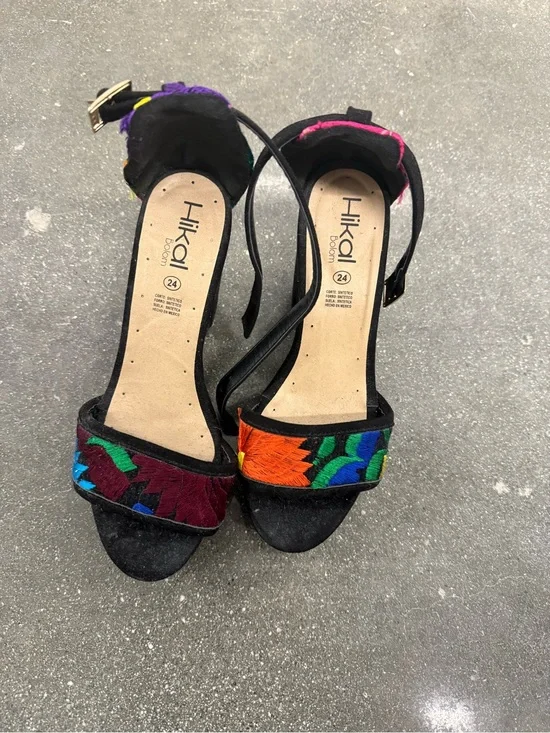 Black Embroidered Ankle-Strap Sandals - Multicolor Accent