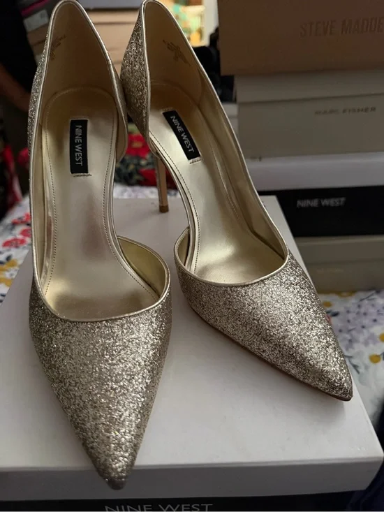 Nine West Glitter Pointed-Toe Stiletto Pumps in Gold
