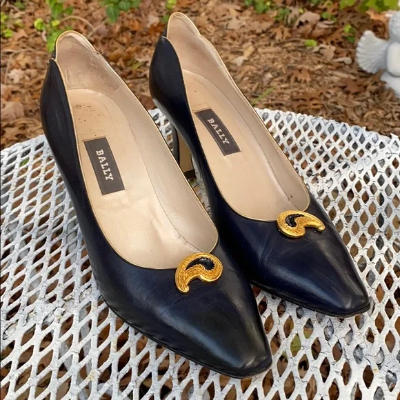 Vintage Bally Navy Blue Leather Made in Italy Heels