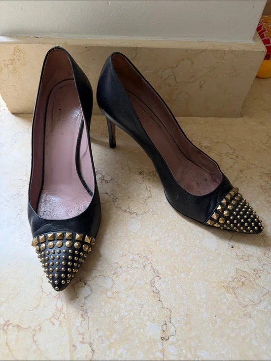 Gucci Black Studded Pointed-Toe Stiletto Pumps