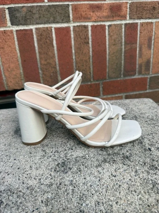 Nine West Strappy Block Heel Sandals Cream Ivory Square Toe Size 8.5M