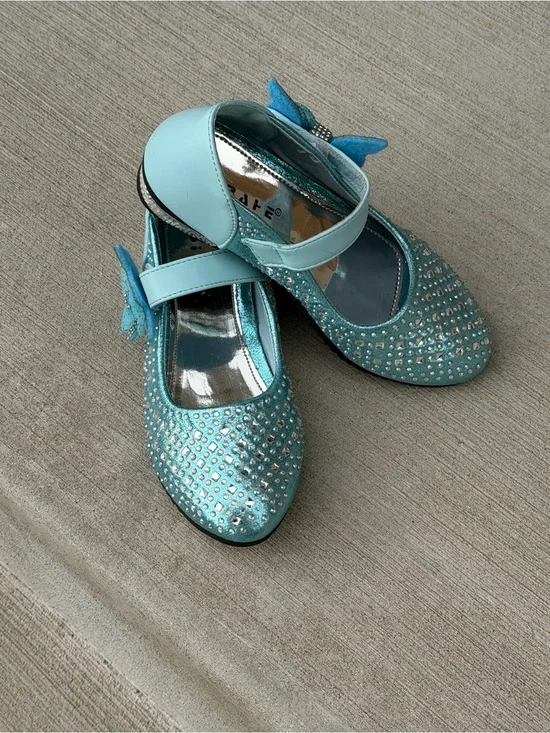 Sparkle Mary Jane Shoes in Light Blue with Butterfly Accent