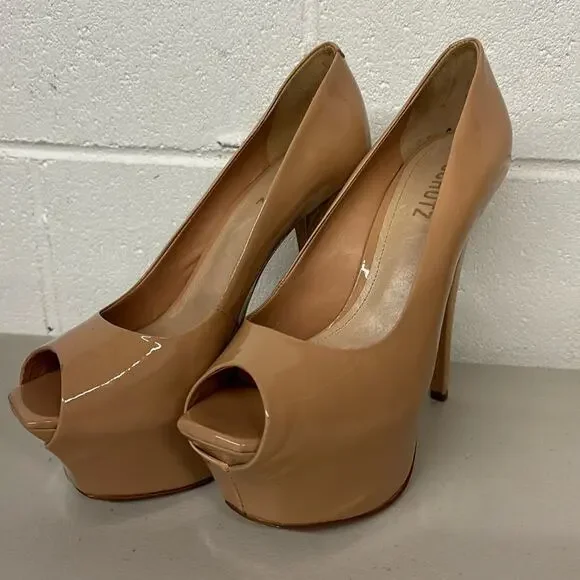 Schutz Zelda Platform Patent Peep Toe Size 9.5 Heels Nude sexy stripper please