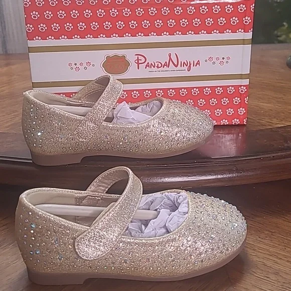New in box! Pandaninjia Girls size 6 Susie gold rhinestone flat dress shoes