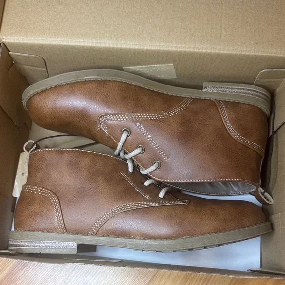 Thereabouts Little & Big Kid Boys Mason Flat Heel Chukka Boots brown size‎ 5