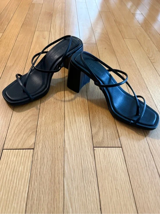 Strappy Square-Toe Block Heel Sandal - Black Steve Madden