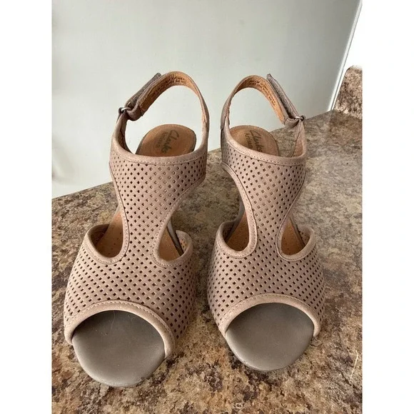 Clarks‎ Open Toe Slingback Evant Julie Style Size 6.5 Leather Boho Chic Summer