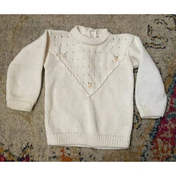 Vintage daisy sweater