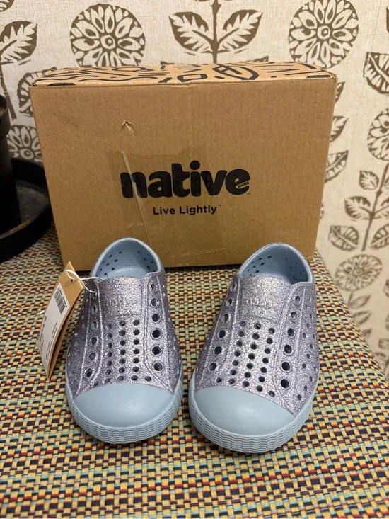 Native Kids Glitter Slip-On Water Shoes in Silver and Light Blue C5