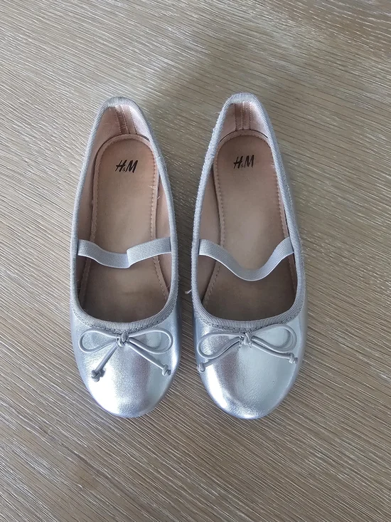 H&M Silver Girls' Ballet Flats with Elastic Strap and Bow