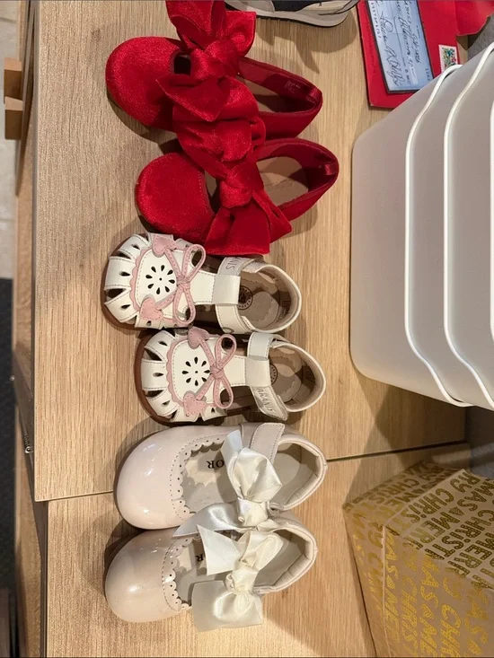 Girls Dress Shoes. Old Navy and Taranis