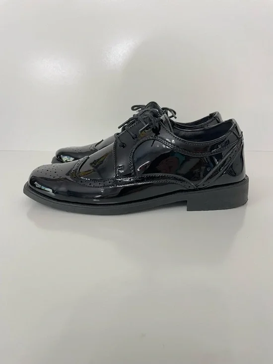 Josmo Boys Black Mirror Shine Dress Shoes, size 4