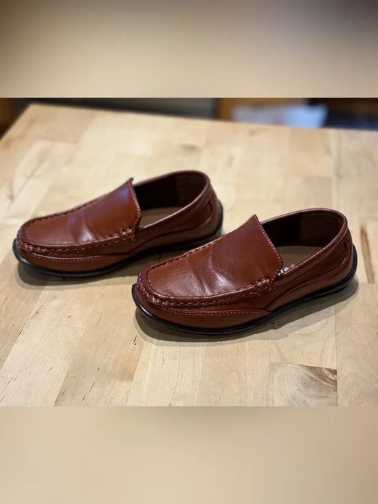 Boys brown Loafers size 11 Deer Stags brand excellent condition