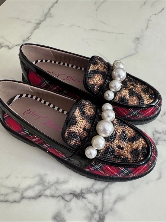 Betsey Johnson Kid’s Harlo Platform Loafers • Pearls Rhinestones Plaid • Size 3