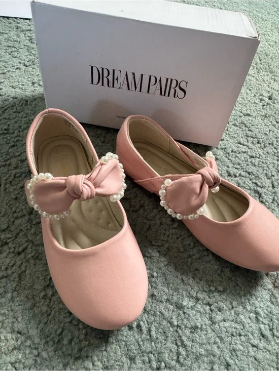 Dream Pairs Girls Pearl Bow Mary Janes in Blush Pink