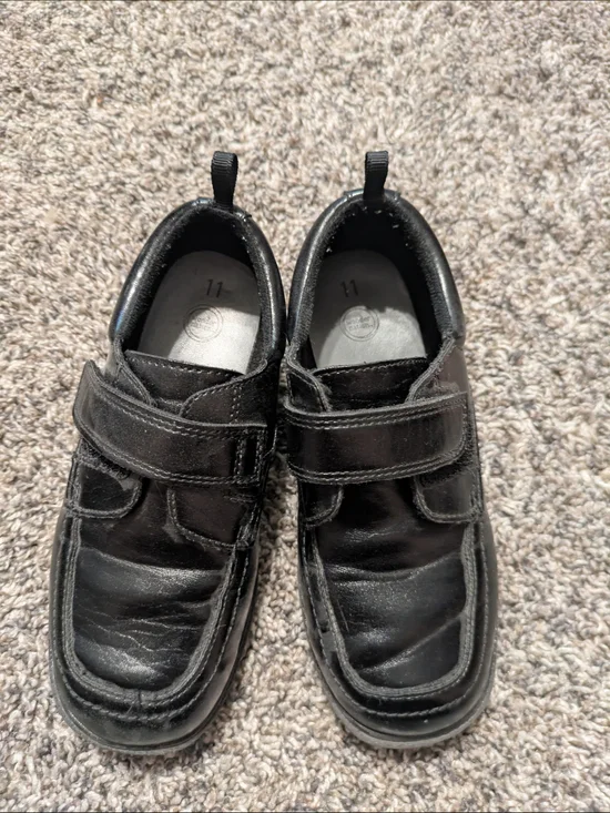 wonder nation Black Boys Dress Shoes with Velcro Straps