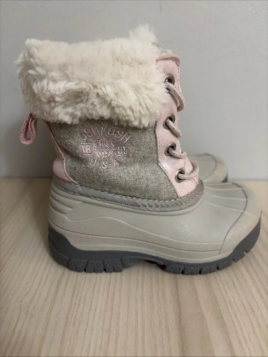 Oshkosh Children's Pink & Beige Winter Snow Boot with Faux Fur Cuff size 6