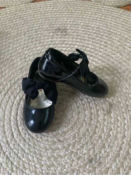 L’Amour Black Patent Kids Mary Jane Dress Shoes with Bow