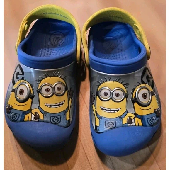 Crocs Minion Edition Toddler Blue Clogs‎ Glow in the Dark Eyes Size 6/8