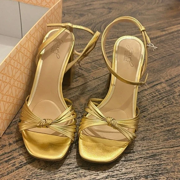 Badgley Mischka Gold Knotted Heels