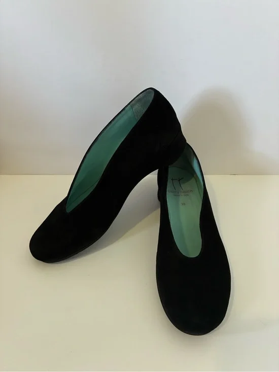 Thierry Rabotin Black Suede Low Heel Pumps with Teal Lining Sz. 38