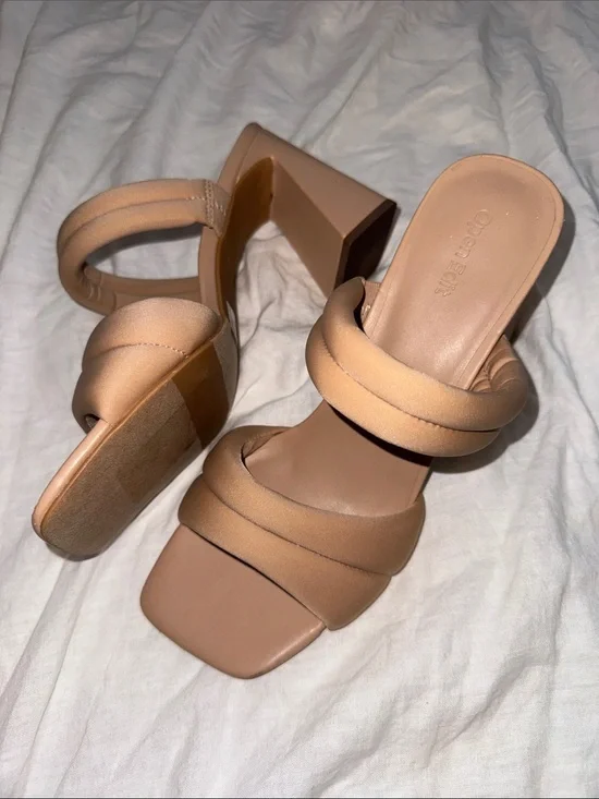NWOT Open Edit Open Square Toe Nude Strappy Block Heels Size 10