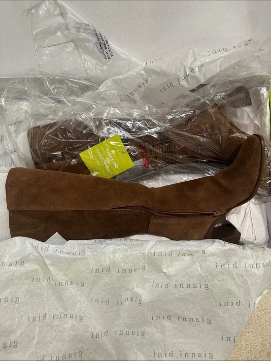 Gianni Bini Brown Suede Boots