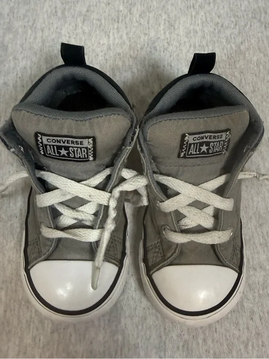 Converse All Star Axel High-Top Sneakers 👟‎