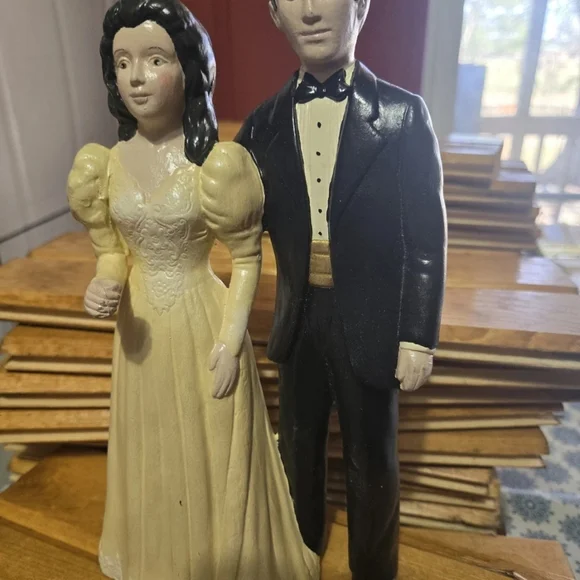 Vintage Marrige Cake Topper Ceramic 1970 Mint Condition