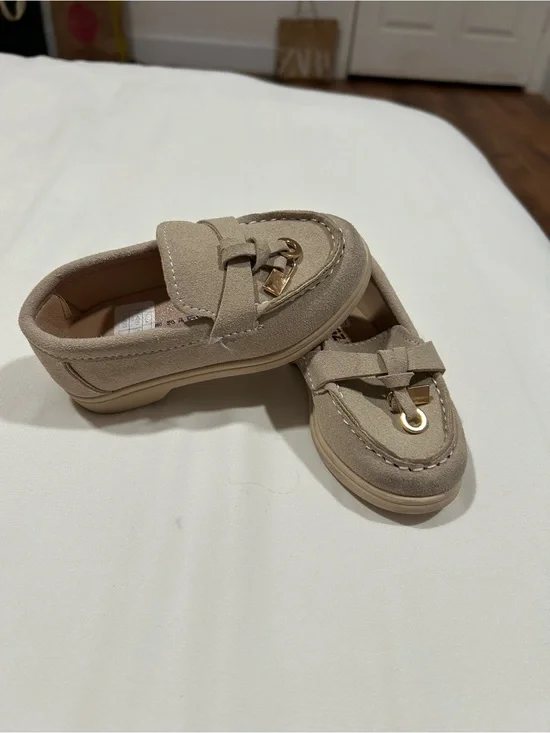 Kids Suede Tassel Loafers in Beige