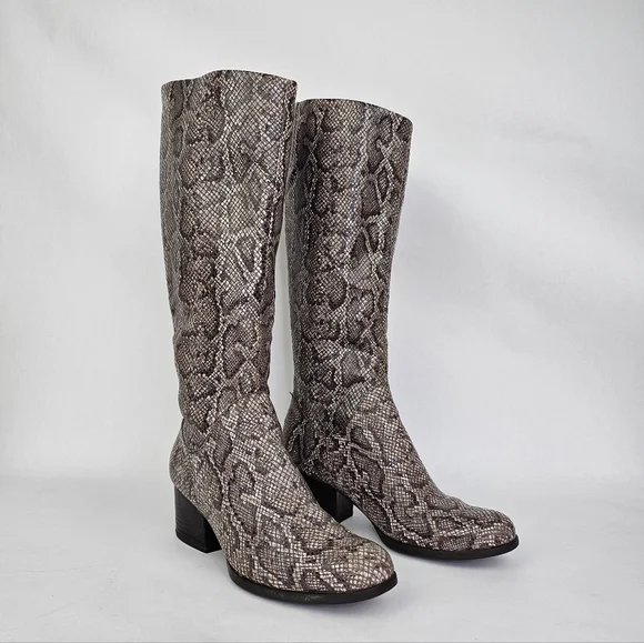 Born Audriana Snake Skin Print Tall Back Zip Boots 8
