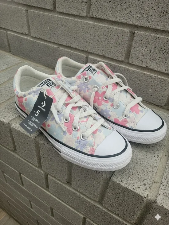Converse Kids Floral Low-Top Sneakers - Pink, Blue, Lavender