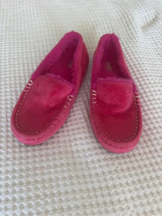 Koolaburra by UGG Girls Bright Pink Lined Moccasins