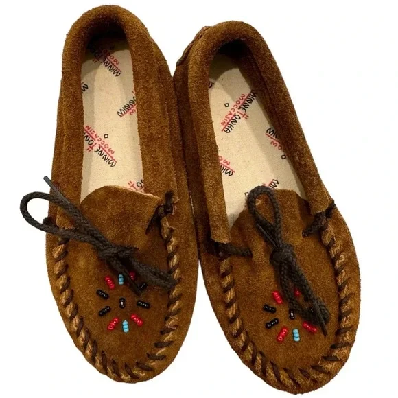 Minnetonka Children’s Moccasin Beaded Leather Suede Slipper