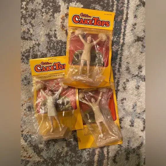 Vintage Cheerleader Cake Toppers