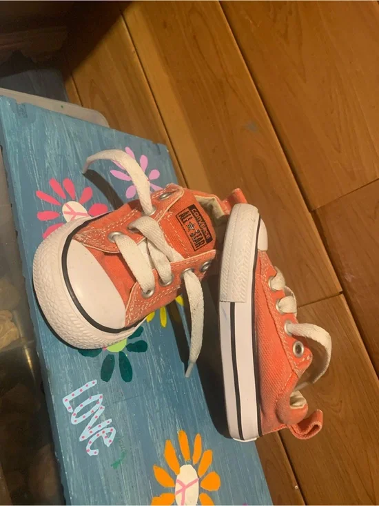 Converse Chuck Taylor All Star Low Top  Toddler Shoes Size 5