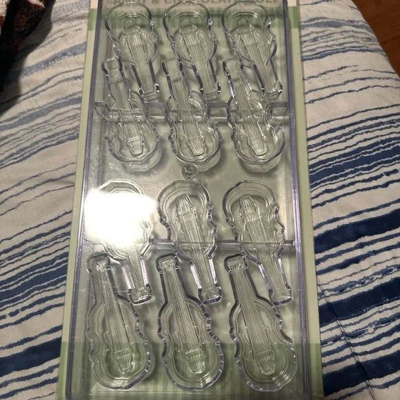 Clear Violin-Shaped Mold