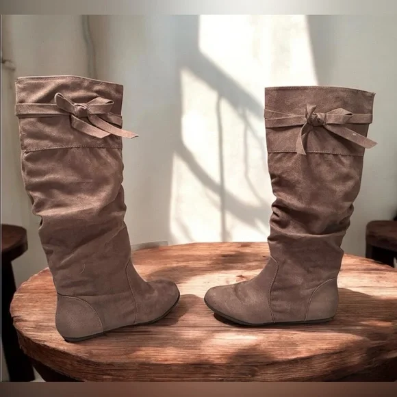 JUST FAB Women's Suede Knee-High Boots - Brown SIZE 6 NEW IN BOX