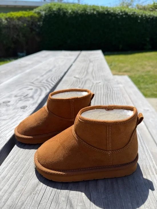 GAP Kids Chestnut Brown Suede Moccasin Booties