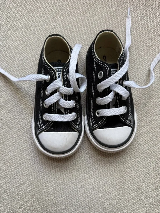 Toddler Black Converse Size 5