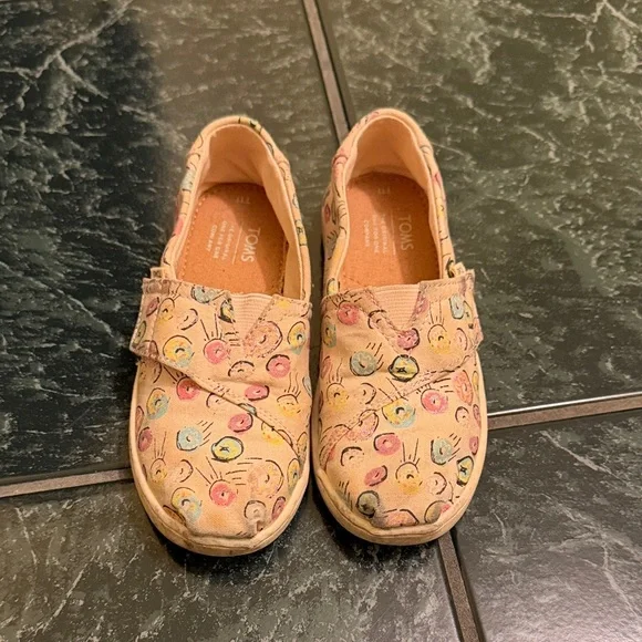 TOMS Kids Pastel Pink Pattern Hook-and-Loop Moccasins