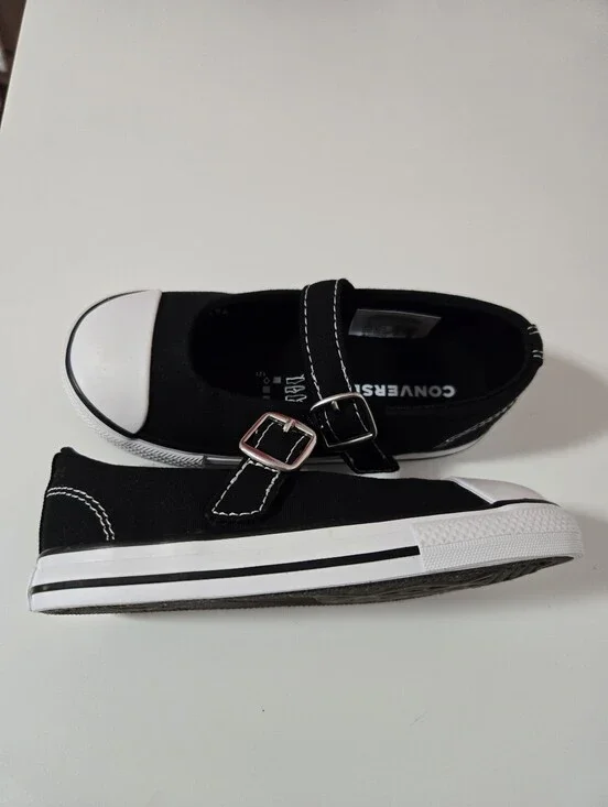 Converse Toddler Black and White Mary Jane Sneakers (Brand New) - Size 8C