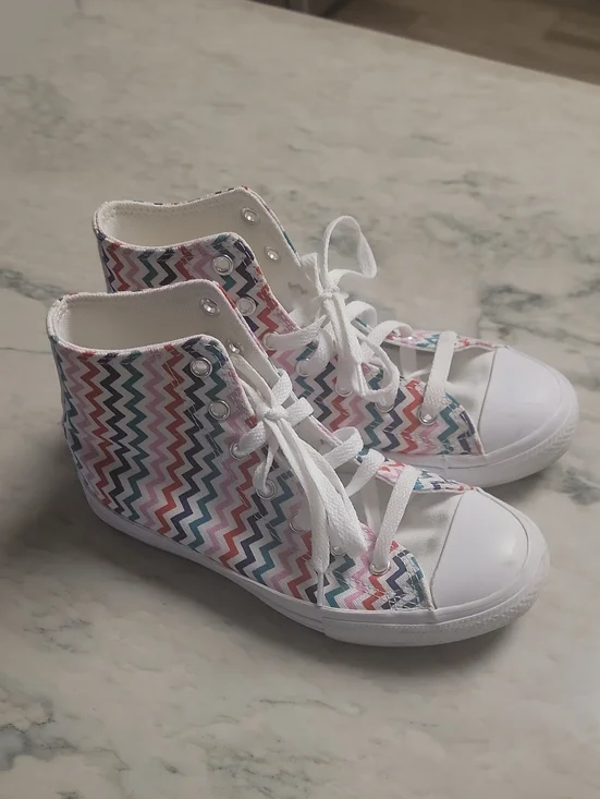 Converse Kids High Top Sneakers in Multi-Color Chevron