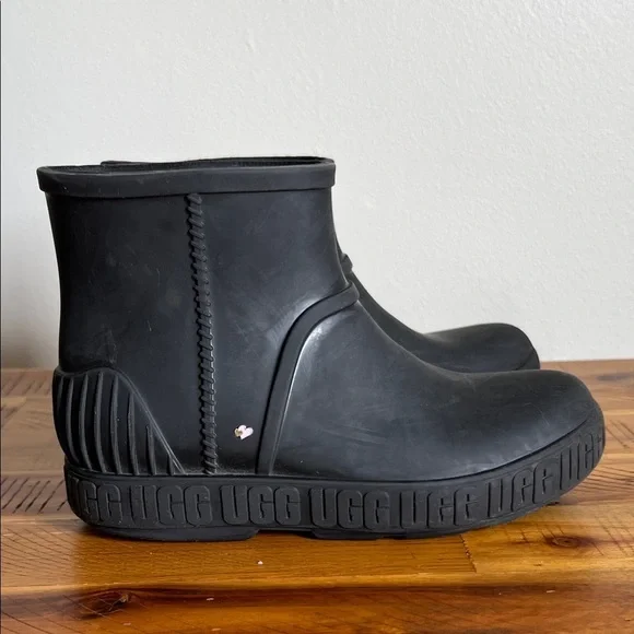 UGG Black Rubber Ankle Boots Kids' Drizlita Waterproof Rain Boot