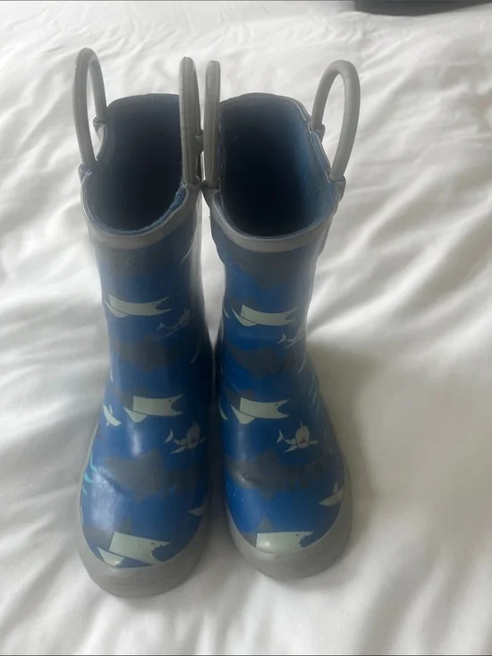 L.L. Bean Blue Kids Shark Print Rain Boots with Gray Trim