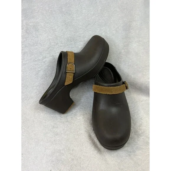 Crocs Sarah Clog Espresso Standard Fit Slip On Mule Clog Womens 8