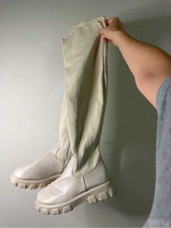 Women’s Cream Over-the-Knee Chunky Sole Boots